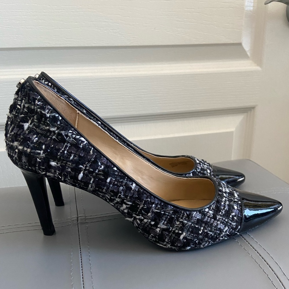Pre-loved Michael Kors Tweed Dorothy Pumps, Size 8M, no box. Retail $120.